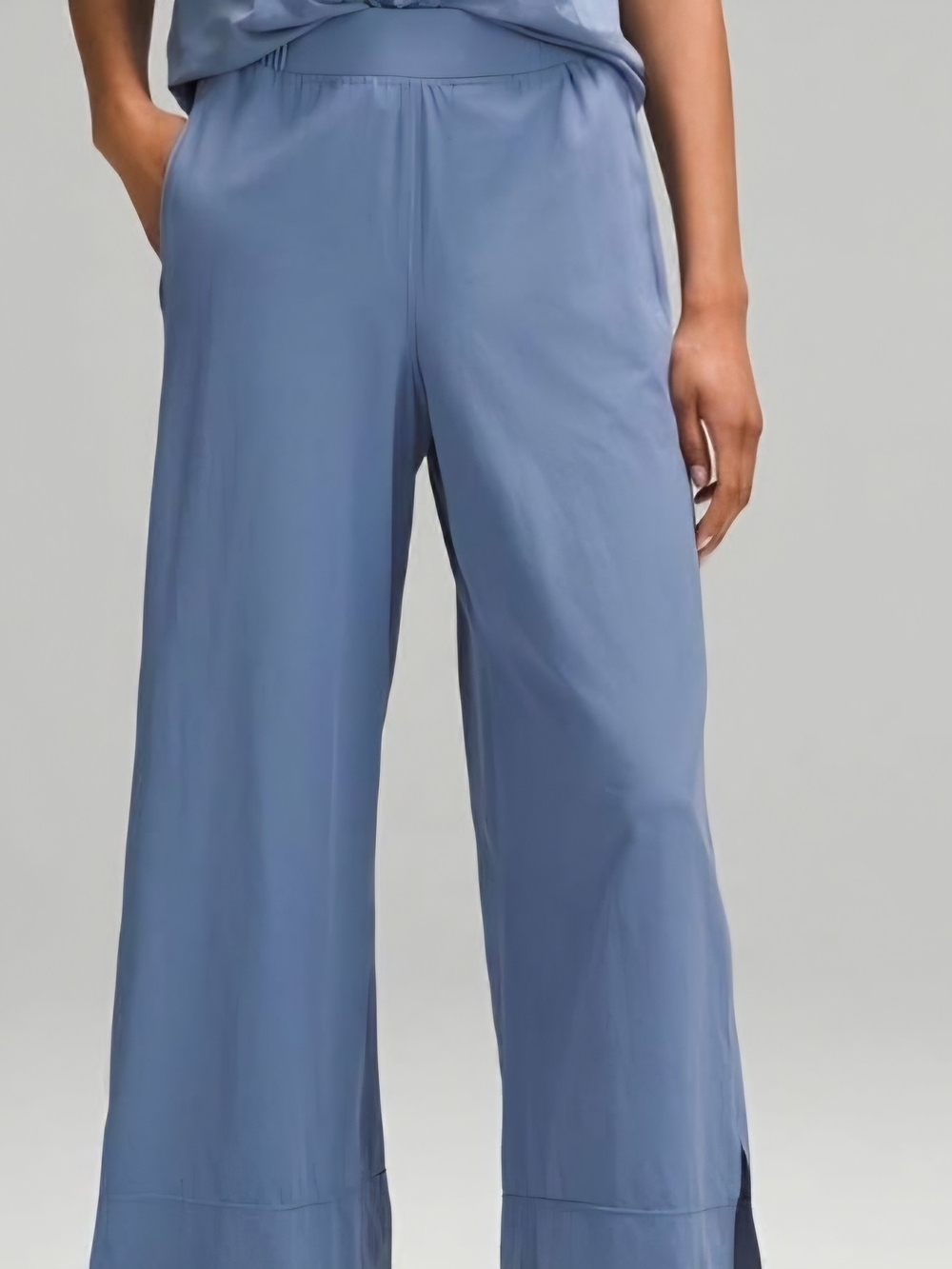 alo Wide Leg Pants in Brown & Lulumelon Blue Size Small Like New